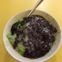 Green tea shaved ice with red beans